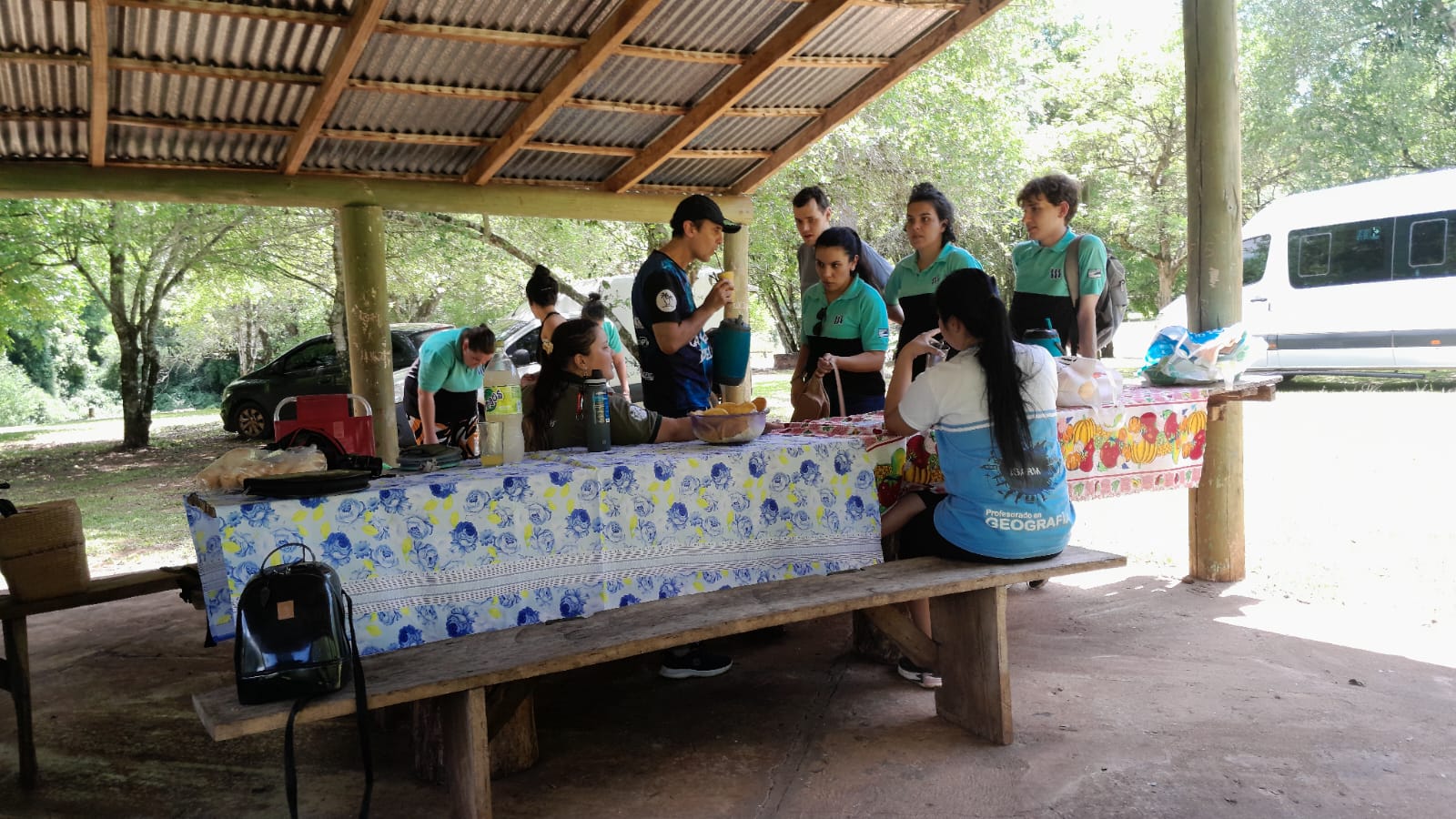 ESTUDIANTES DE LA CARRERA DE GEOGRAFÍA DEL INST. RUIZ DE MONTOYA VISITAN ARISTÓBULO DEL VALLE