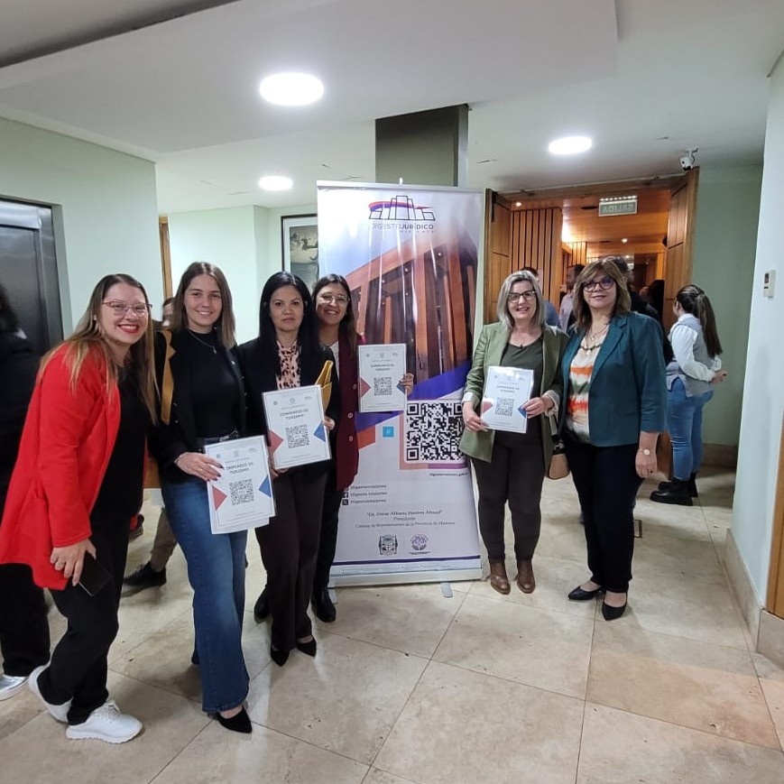 Entrega oficial del Compendio de Leyes de Turismo de Misiones