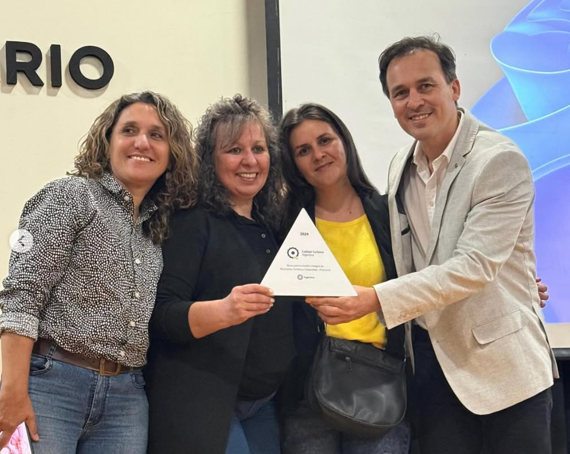 RECONOCIMIENTO AL COMPROMISO CON LA CALIDAD TURÍSTICA